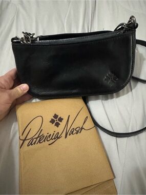 Small Patricia Nash handbag